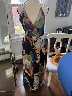 Floral V-Neck Maxi Dress in Black with Multicolor Print